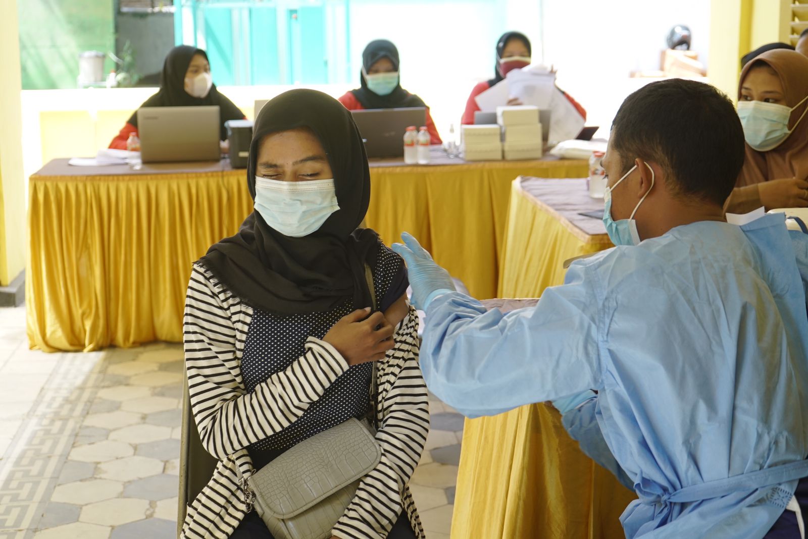 1050 Vaksinasi Dosis Dua, DPD Golkar Kota Pasuruan Bantu Tambah Prosentase Vaksinasi
