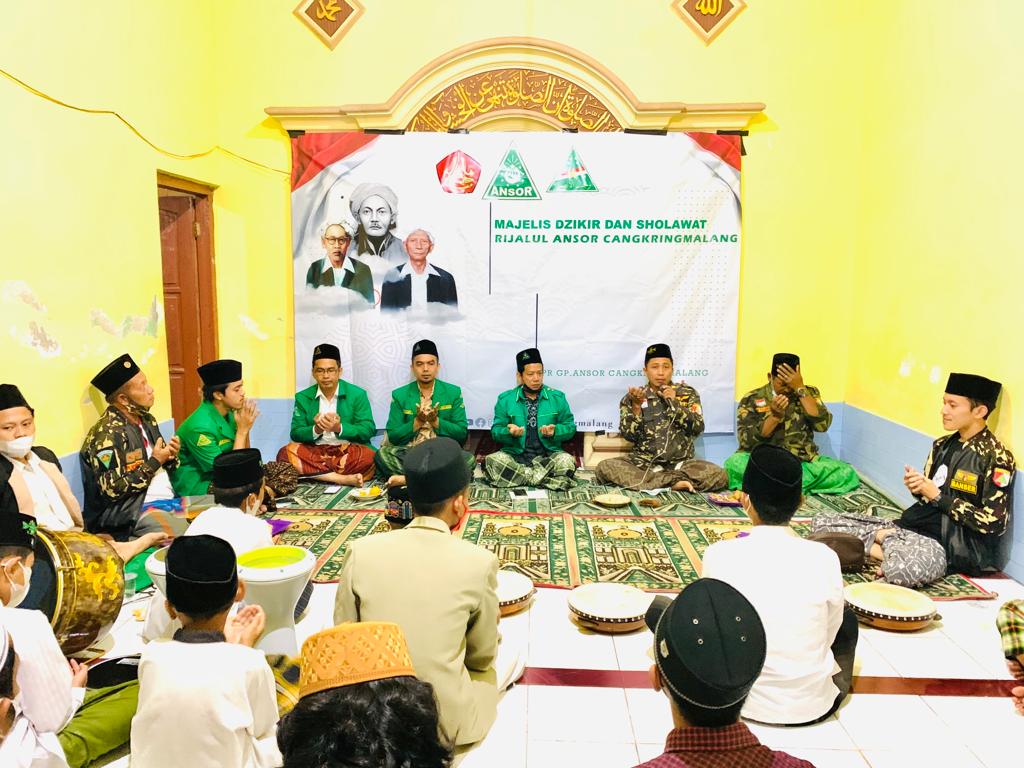 PR GP Ansor Cangkring Malang Gemahkan Sholawat di Malam 8 Rojab